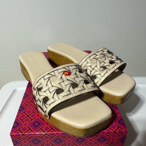 NWT tory Burch basket weave clog women’s leather healed cream tan - Picture 2 of 6